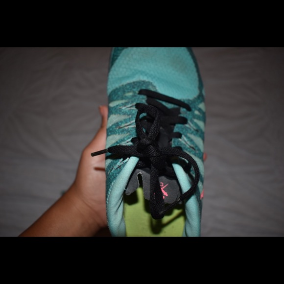 Women’s Nike shoes - Picture 4 of 6